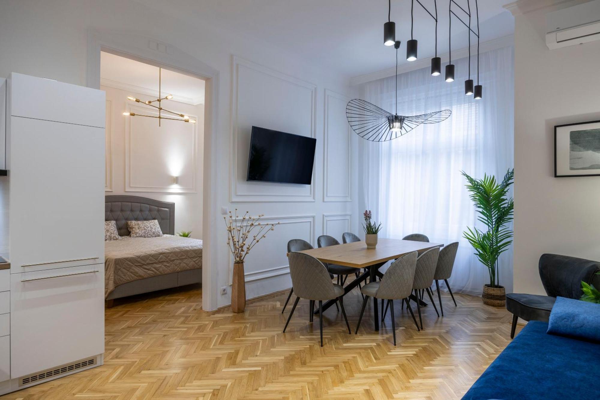 Luxurious Central 4Bedrm 3Bathrm Residence W/ Balcony Budapest Eksteriør billede