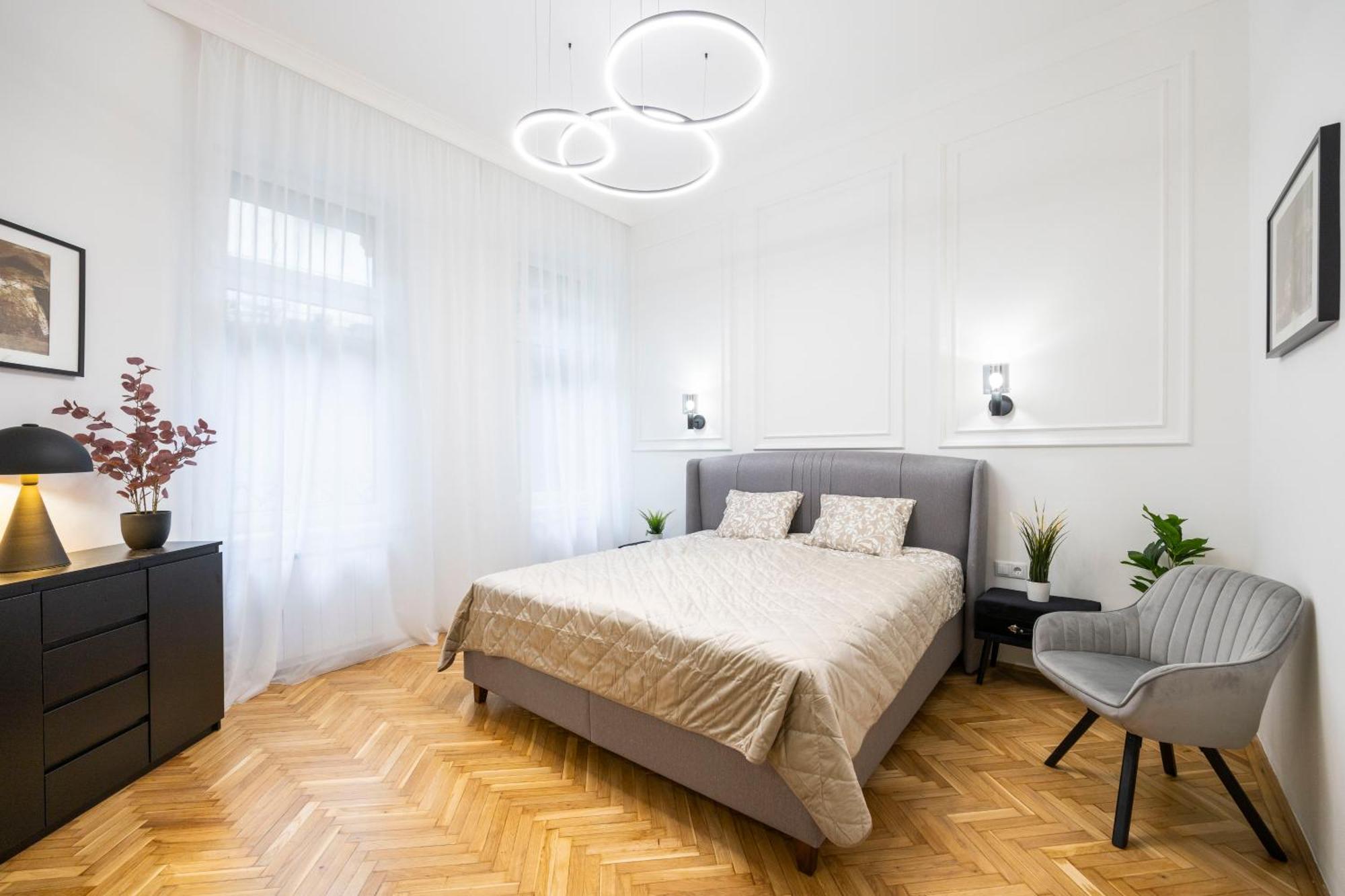 Luxurious Central 4Bedrm 3Bathrm Residence W/ Balcony Budapest Eksteriør billede